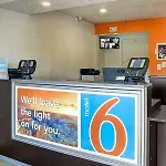 6 Hotel