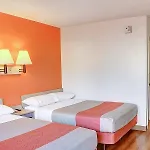 Hotel 6 Santa Fé