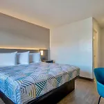 Hotel 6 3*