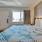 Hotel 6 Santa Fé