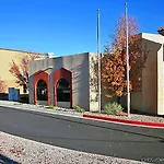 Hotel 6