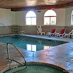 6 Hotel