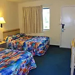 Hotel 6