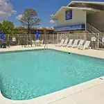 Hotel 6 Santa Fé