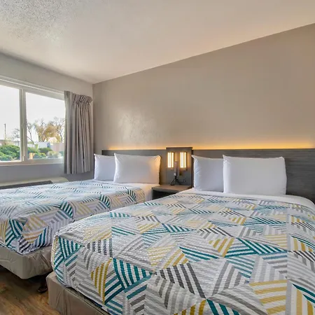 Hotel 6 3*